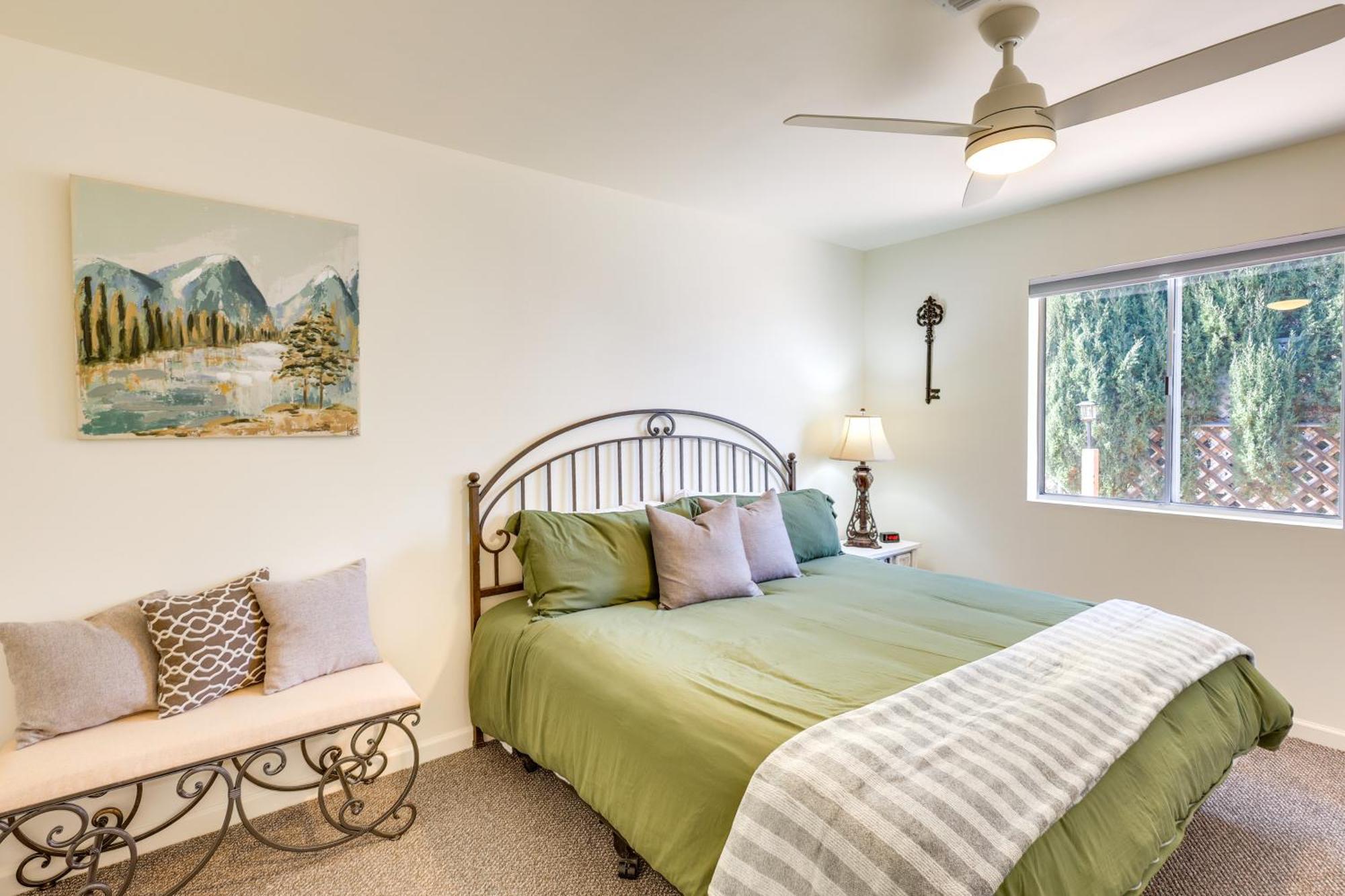 Kingman Vacation Rental With Yard And Fire Pit 외부 사진